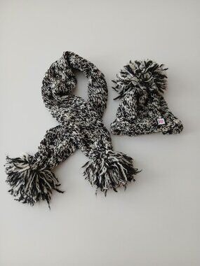 UNGARO Baby Hat & Scarf Set 6-12mo